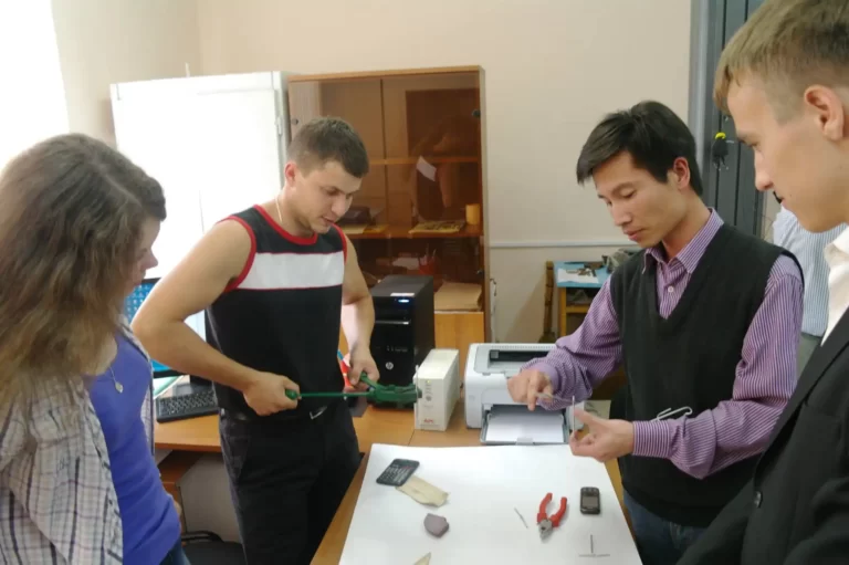 Cẩm Nang A-Z Cho Du Học Sinh tại Tula, Liên bang Nga 13 981610 536504223062683 1185604591 o