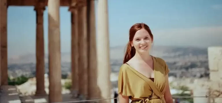 10 lợi ích lớn nhất khi đi Du học tại Liên bang Nga 3 acropolis min