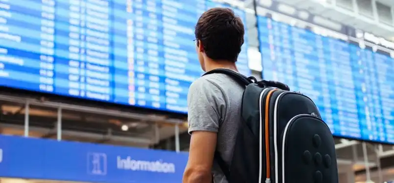 Quy tắc quá cảnh cho lần đầu xuất ngoại 1 airport min