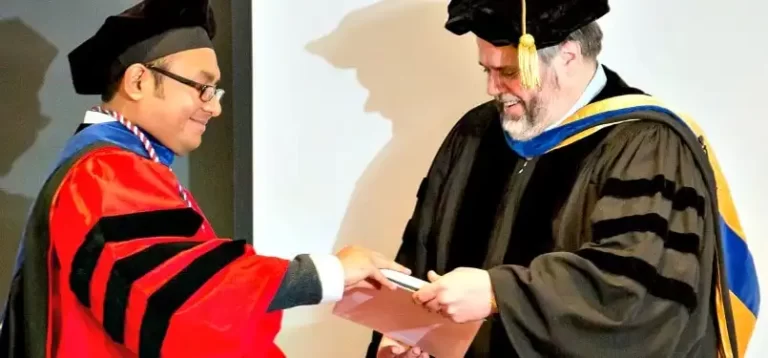 Có nên Du học trình độ Tiến sĩ ? 3 phd min