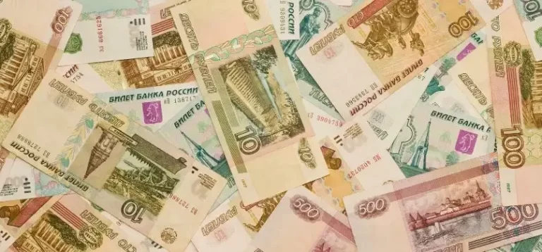 russian ruble min