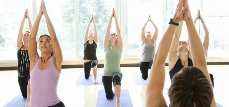 Du học ngành Chăm sóc cá nhân và Thể dục thẩm mỹ 1 yoga min