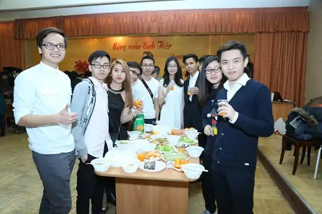 Chạnh lòng tết xa nhà của du học sinh Nga 5 zing_anh8