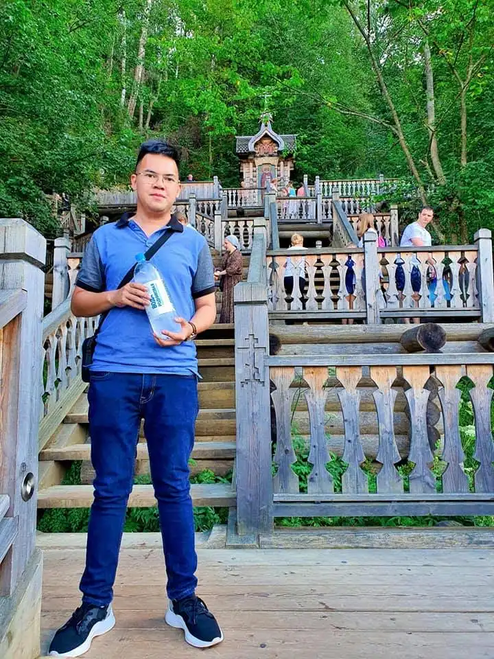 Khám phá "Vành đai vàng" cùng Du học sinh Việt Nam 2 117718768 3126852590696696 5691310529310055217 n