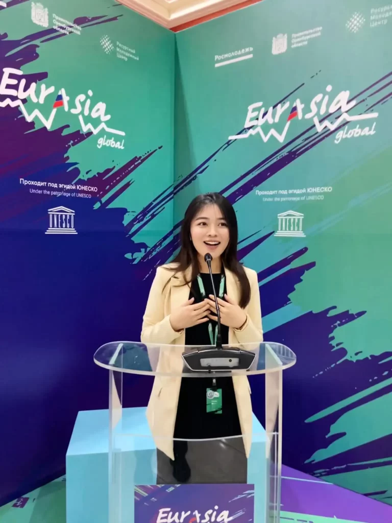 hoang thi van anh dai hoc nghien cuu tong hop quoc gia vien hang khong moscow 7