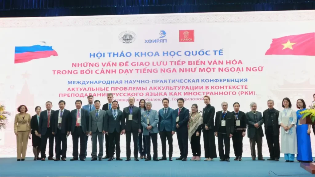 Việt Nam thúc đẩy dạy học tiếng Nga trong bối cảnh toàn cầu hóa 1 viet nam thuc day day hoc tieng nga trong boi canh toan cau hoa