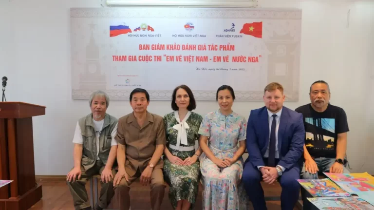 Đánh giá tác phẩm cuộc thi "Em vẽ Việt Nam – Em vẽ nước Nga" 5 danh gia tac pham cuoc thi em ve viet nam em ve nuoc nga 03