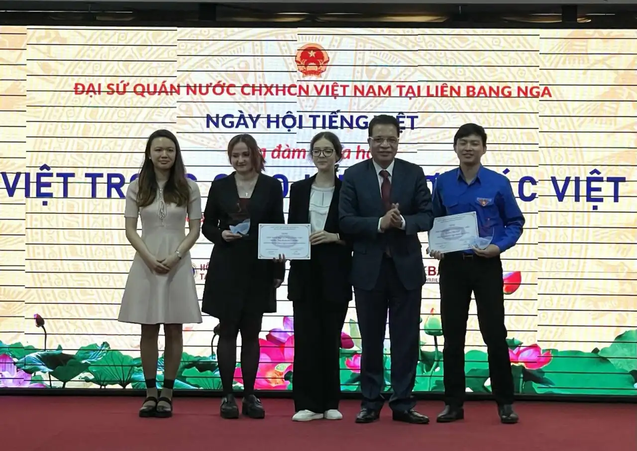 Nhiều hoạt động ý nghĩa trong Ngày hội tiếng Việt tại Nga 4 nhieu hoat dong y nghia trong ngay hoi tieng viet tai nga 02