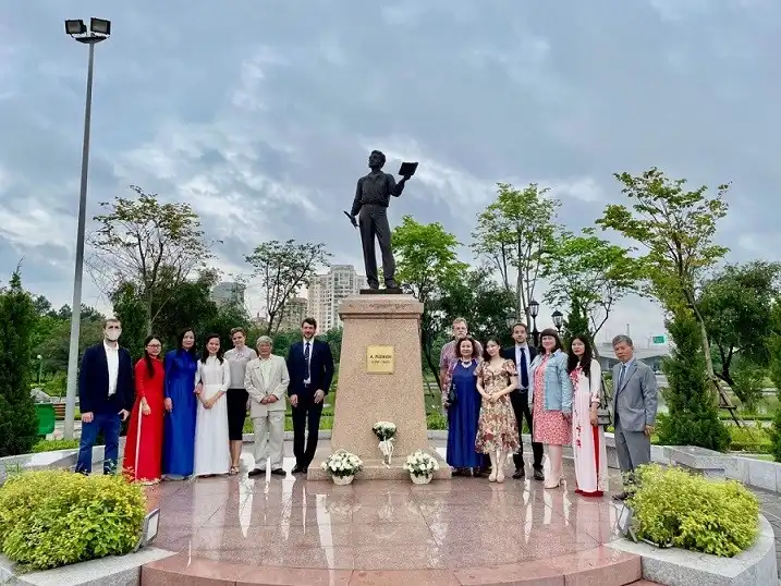 Khai mạc Tuần lễ tiếng Nga tại Việt Nam 06/06 - 10/06/2022 1 trung tam khoa hoc va van hoa nga khai mac tuan le tieng nga tai viet nam