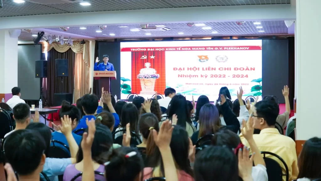 Đại hội Liên Chi đoàn Kinh tế Plekhanov và Giao thông 1 dai hoi lien chi doan dai hoc kinh te quoc dan plekhanov