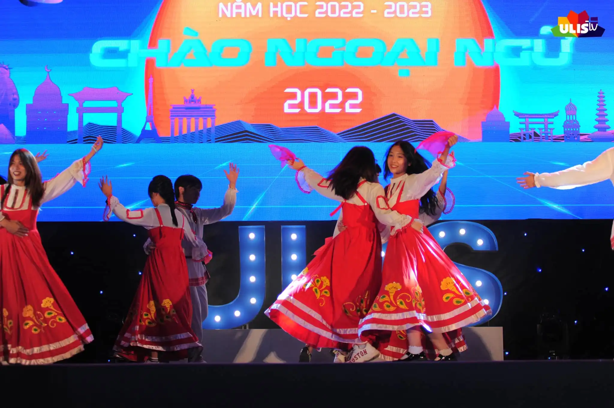 RECAP Khai giảng và Chào tân sinh viên 2022 tại Khoa Nga ULIS 2 chuong trinh khai giang va chao tan sinh vien 2022 tai khoa nga ulis