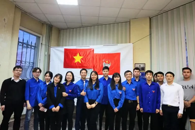 dai hoi chi doan dai hoc mo saint petersburg 2022 2023
