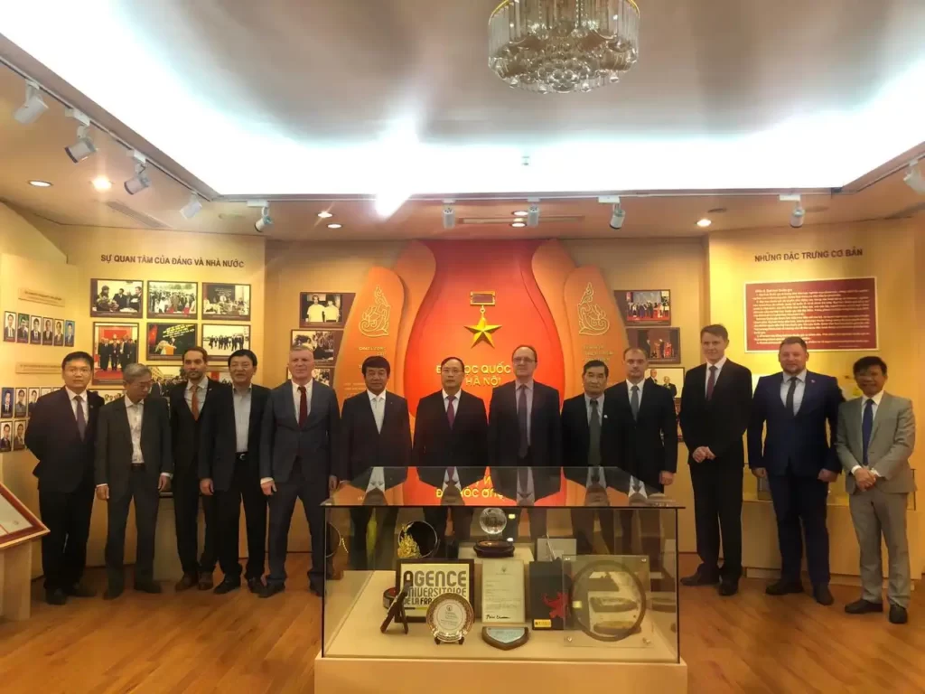 gap mat huu nghi tai dai hoc quoc gia ha noi thang 11 2022