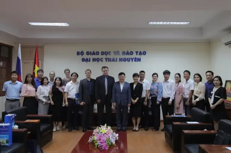 Quảng bá Giáo dục đại học Nga 2022 tại Đại học Thái Nguyên 7 quang ba giao duc dai hoc nga 2022 tai dai hoc thai nguyen