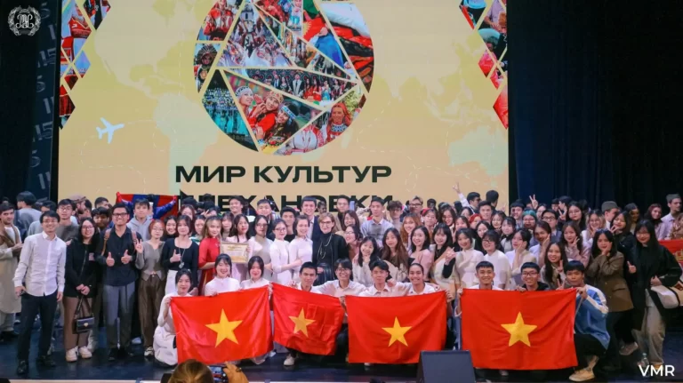 sac mau viet tai ngay hoi the gioi van hoa plekhanovka 2022