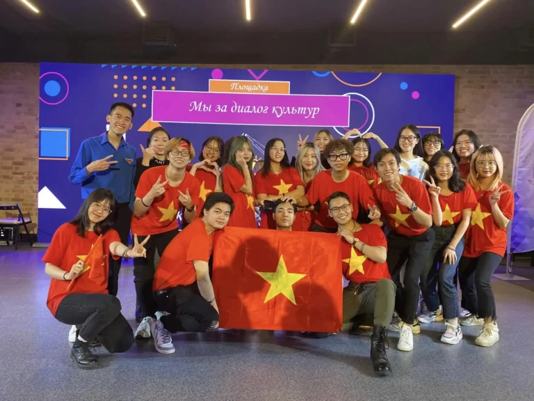 giao thoa van hoa cung dien dan thanh nien tyumen 2022