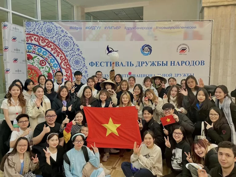 Lễ hội Hữu nghị các Dân tộc tại Đại học Quản lý GUU 15 le hoi huu nghi cac dan toc tai dai hoc quan ly guu