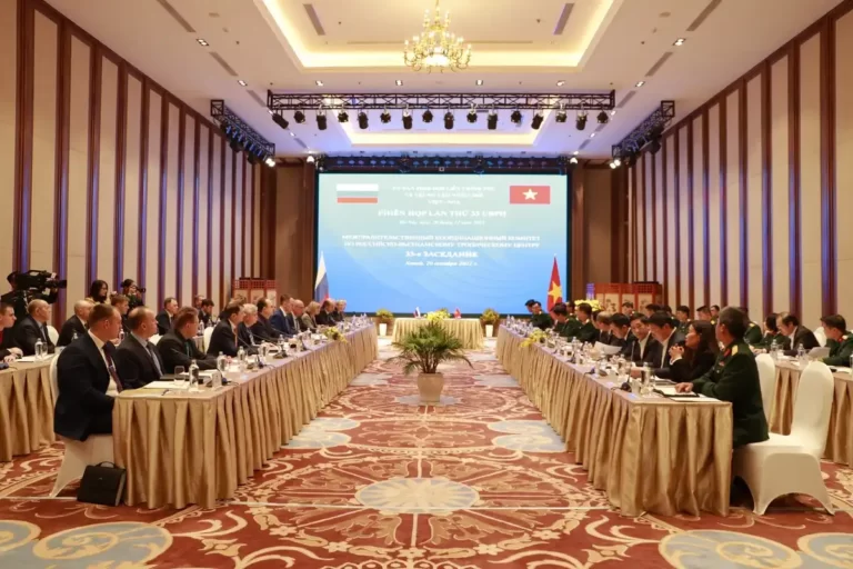 Phiên họp lần thứ 33 Ủy ban Phối hợp Văn hóa, Khoa học Việt Nga 9 phien hop lan thu 33 uy ban phoi hop van hoa khoa hoc viet nga