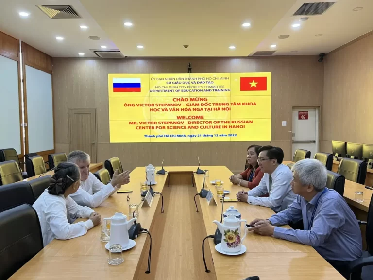 Tp. Hồ Chí Minh sẽ đẩy mạnh hỗ trợ quảng bá nền giáo dục Nga 5 tp ho chih se day manh ho tro quang ba nen giao duc nga