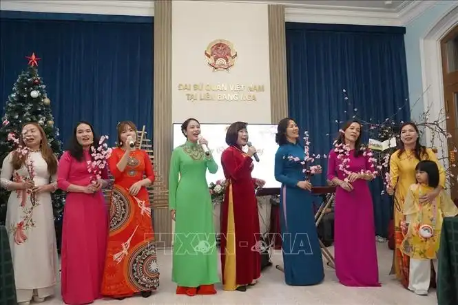 Xuân Quý Mão 2023: Giữa Moskva nghe tiếng gọi quê hương 1 xuan quy mao 2023 giua moskva nghe tieng goi que huong