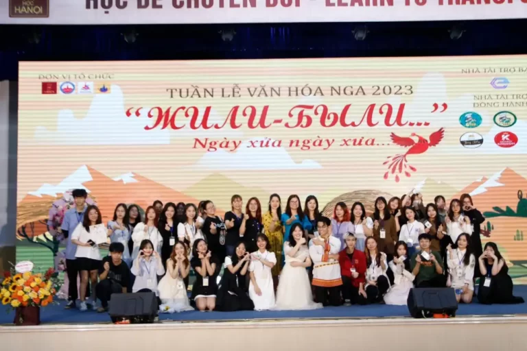 Sinh viên Đại học Hà Nội vui cùng Đêm hội tiếng Nga 2023 7 sinh vien dai hoc ha noi vui cung dem hoi tieng nga 2023