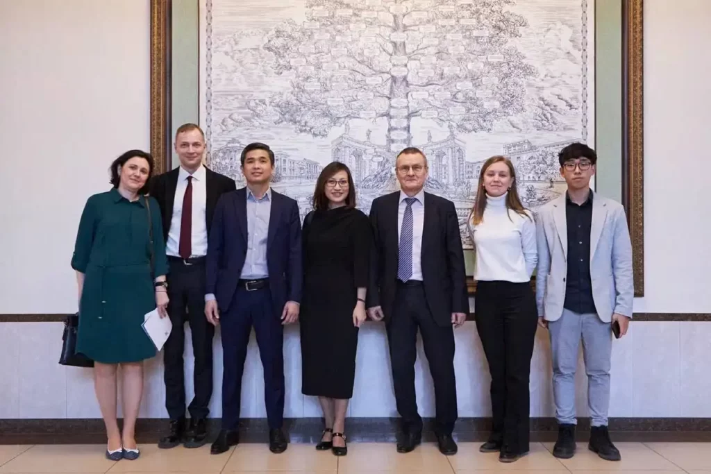 Bộ phận Giáo dục ĐSQ làm việc với Khoa Ngoại quốc Đại học Bauman 1 bo phan giao duc dsq lam viec voi khoa ngoai quoc dai hoc bauman