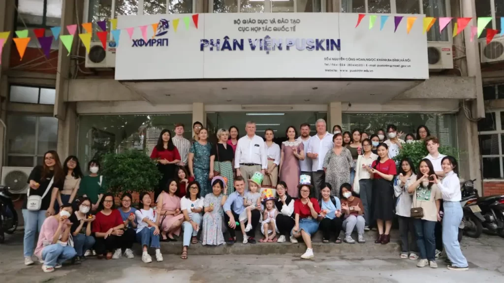 dac sac le phuc sinh theo lich chinh thong nga 2023 tai ha noi