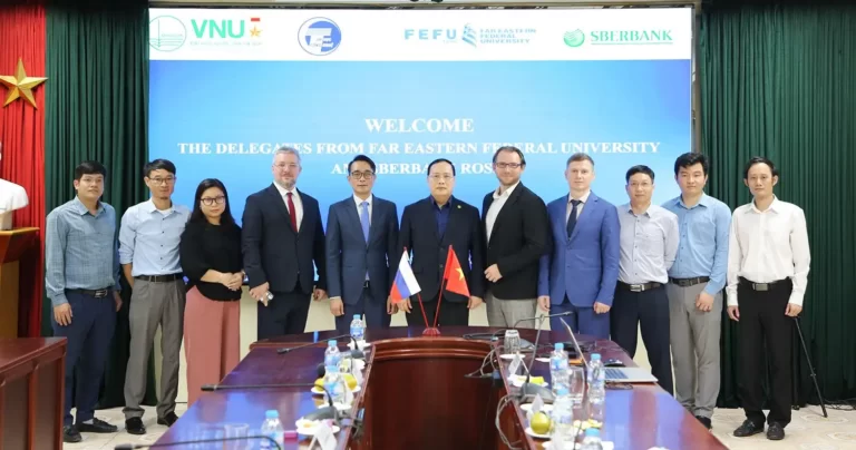 Đại học Liên bang Viễn Đông đẩy mạnh hoạt động tại Việt Nam 9 dai hoc lien bang vien dong day manh hoat dong tai viet nam