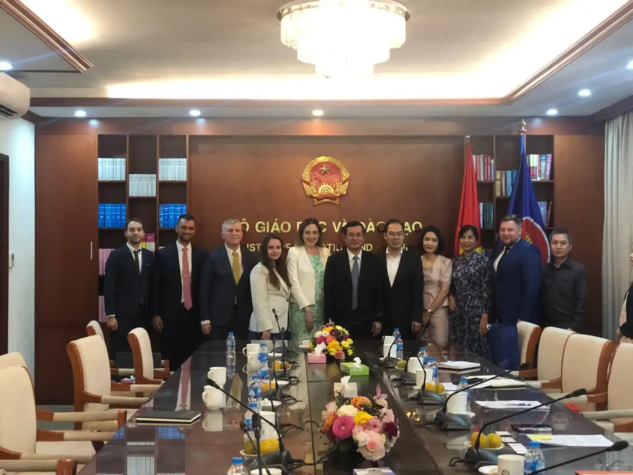 doan lam viec tai bo giao duc va dao tao viet nam thang 4 2023