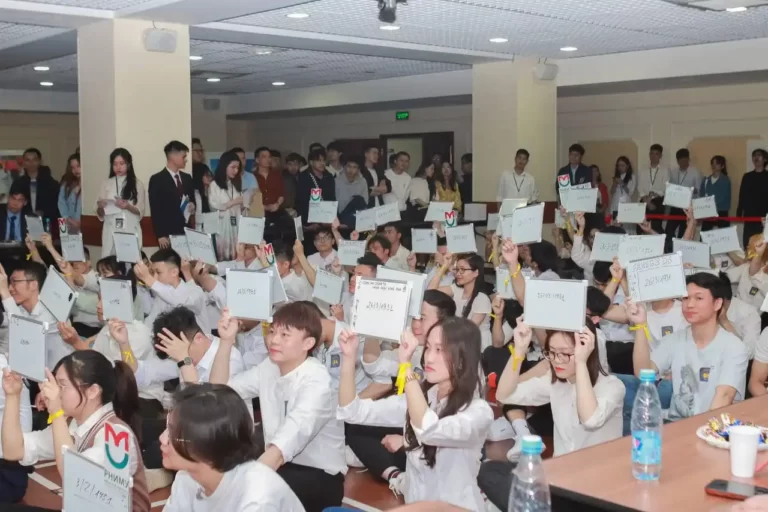 Rung chuông vàng 2023 - Nơi tỏa sáng của trí tuệ Du học sinh 13 rung chuong vang 2023 noi toa sang cua tri tue du hoc sinh