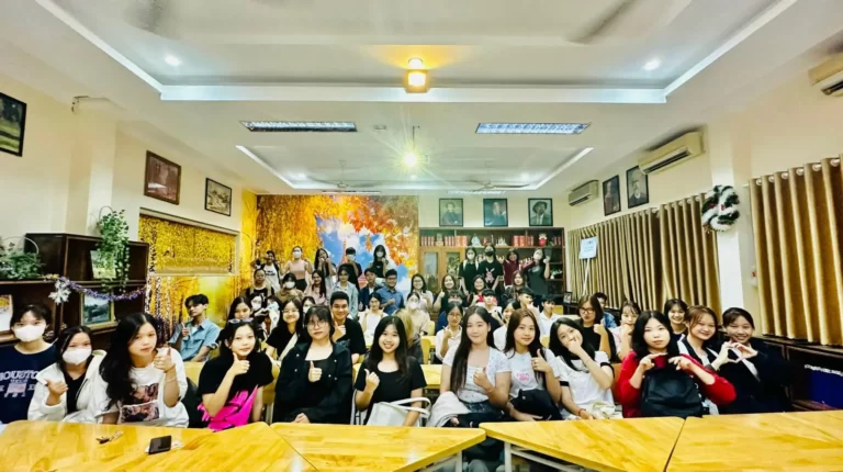 khoa tieng nga dhnn da nang chao mung tan sinh vien khoa 2023