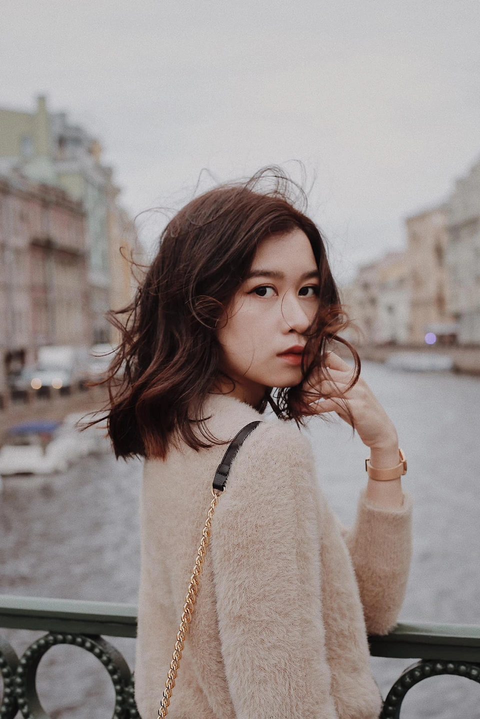nguyen thu huong cu nhan du lich dai hoc kinh te quoc dan saint petersburg 3