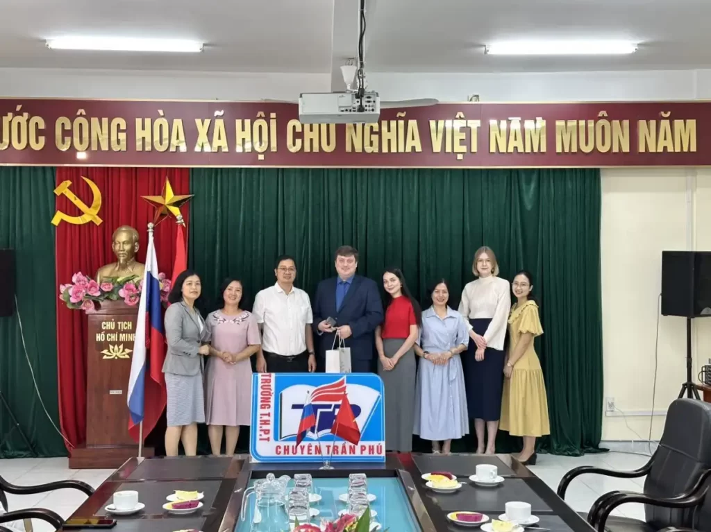 buoi lam viec tai truong thpt chuyen tran phu o hai phong