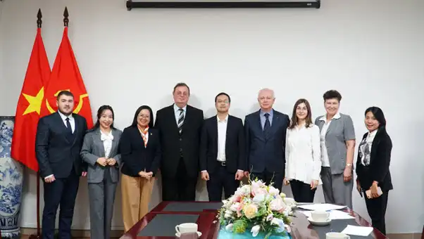 Đại học ULIS làm việc với các trường Đại học Nga 1 dai hoc ulis lam viec voi cac truong dai hoc nga