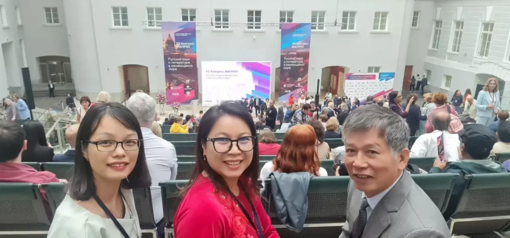Đại hội lần thứ XV “Tiếng Nga và văn học Nga trong bối cảnh thế giới đang thay đổi” 1 dai hoi lan thu xv tieng nga va van hoc nga trong boi canh the gioi dang thay doi