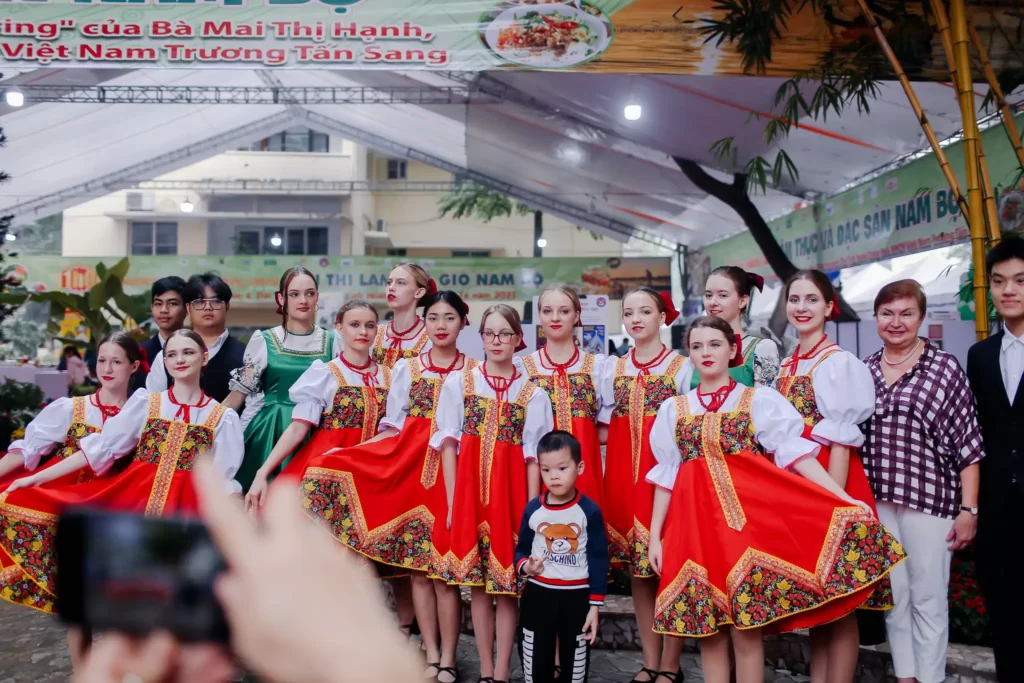 huong vi nga dac sac trong le hoi am thuc tai ha noi