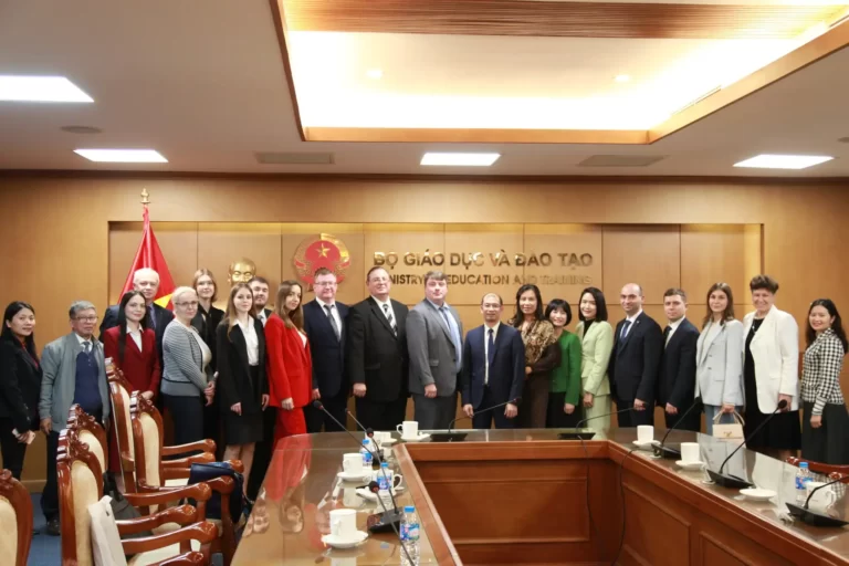 Khởi động dự án “Các trường đại học Nga” tại Hà Nội 7 khoi dong du an cac truong dai hoc nga tai ha noi
