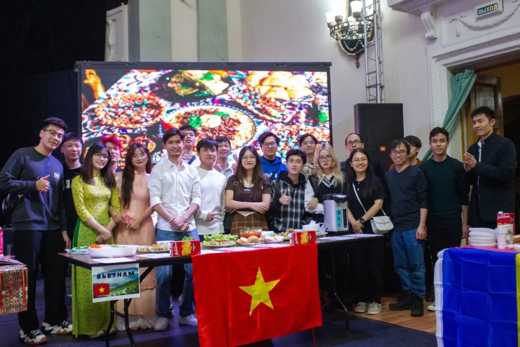Lễ hội ẩm thực các quốc gia tại trường ĐH Năng Lượng MPEI 1 le hoi am thuc cac quoc gia tai truong dh nang luong mpei