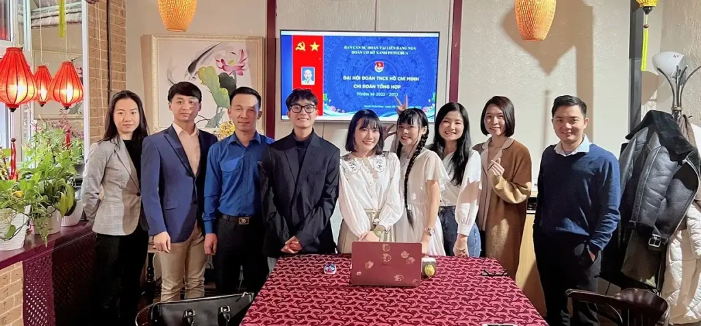 Du học sinh Việt Nam tại Đại học tổng hợp Saint Petersburg