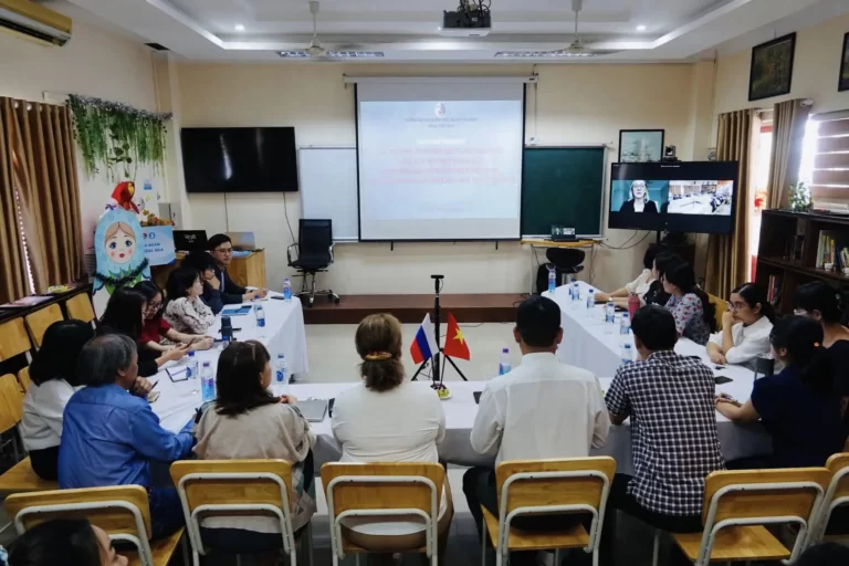 Thoả thuận giữa Đại học Herzen và Đại học Ngoại ngữ - ĐHĐN 3 thoa thuan giua dai hoc herzen va dai hoc ngoai ngu dhdn