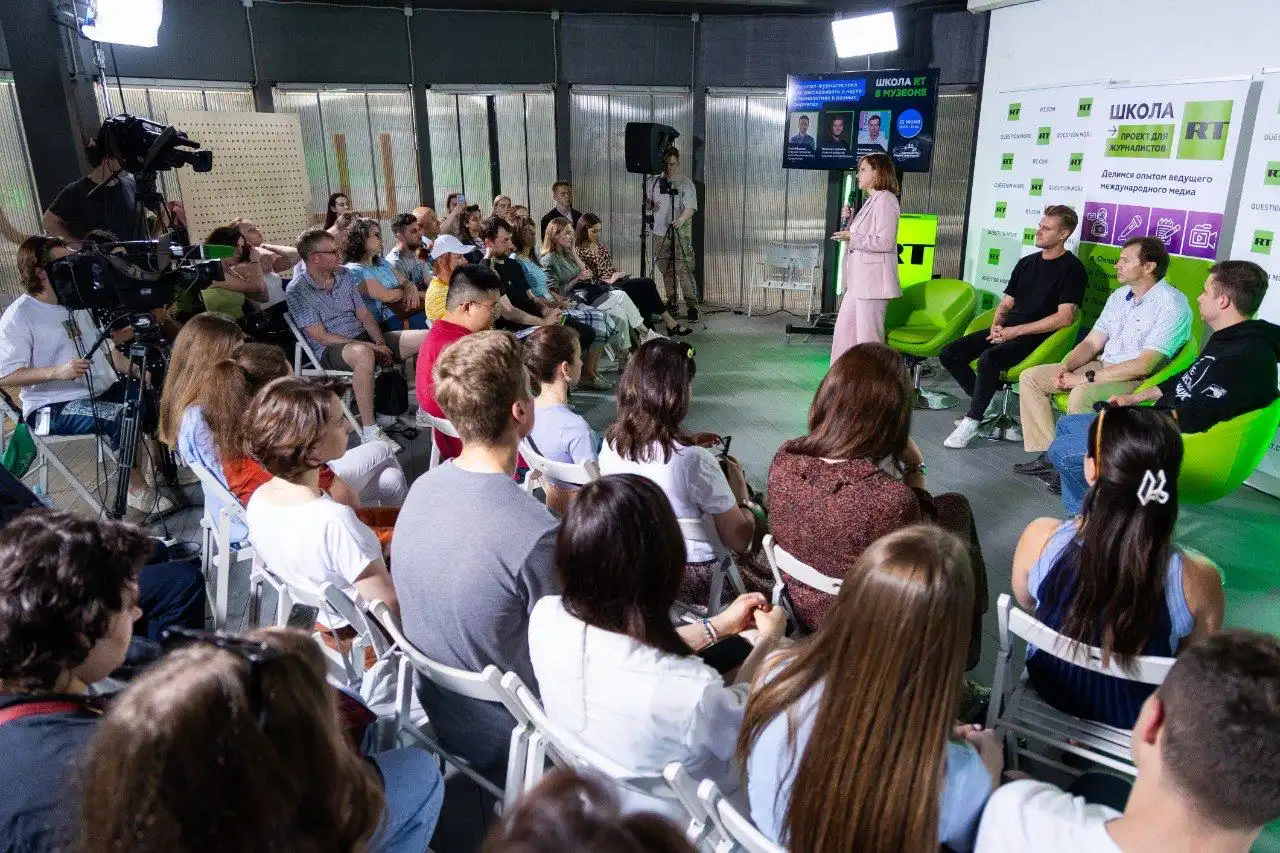 Dự án giáo dục Russia Today Academy chính thực đi vào hoạt động 2 du an giao duc russia today academy chinh thuc di vao hoat dong