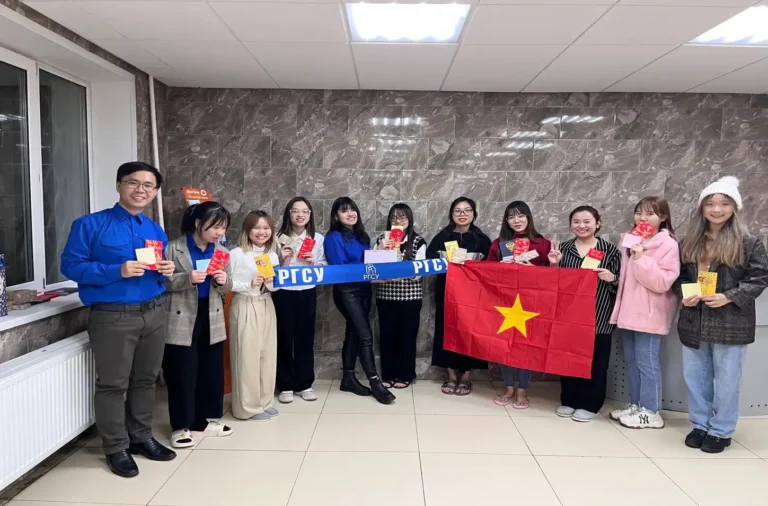 tet xa nhung van dam tinh que cua sinh vien dai hoc xa hoi nga 1