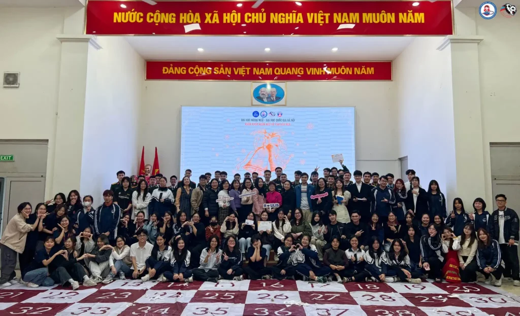 Tổng kết cuộc thi Rung chuông vàng 2024 tại Đại học ULIS 1 tong ket cuoc thi rung chuong vang 2024 tai dai hoc ulis