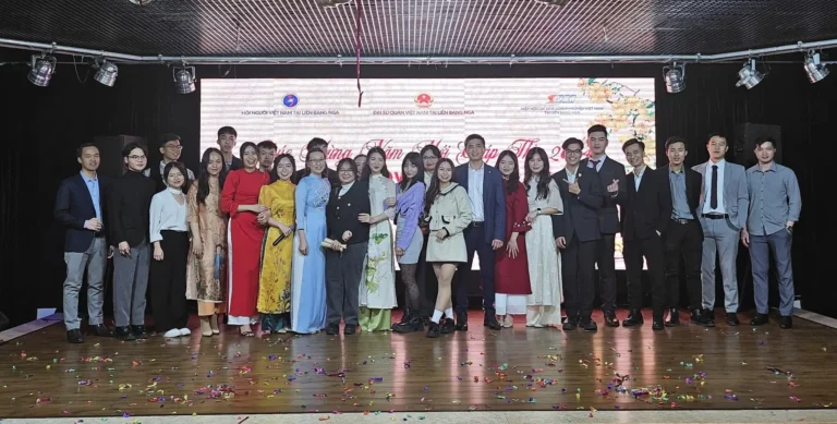 "Xuân Quê Hương - Tết Giáp Thìn 2024" tại Incentra Hà Nội - Moskva 15 xuan que huong tet giap thin 2024 tai incentra ha noi moskva