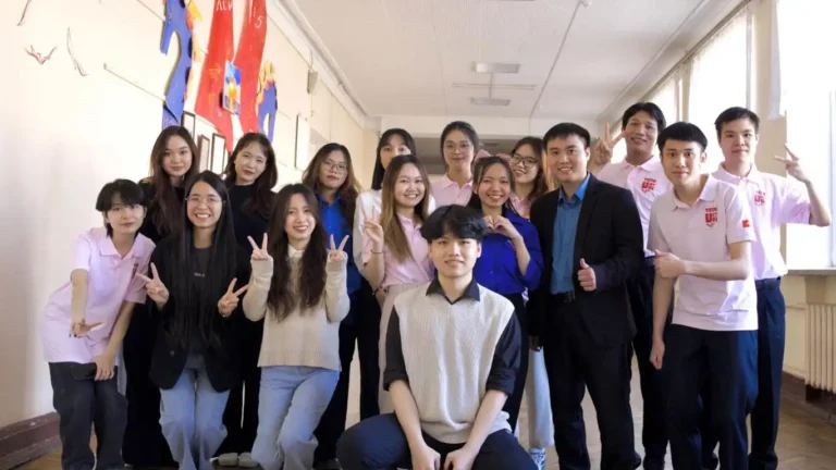 du an tieng viet vui tai nga da khai giang khoa hoc giai doan 3
