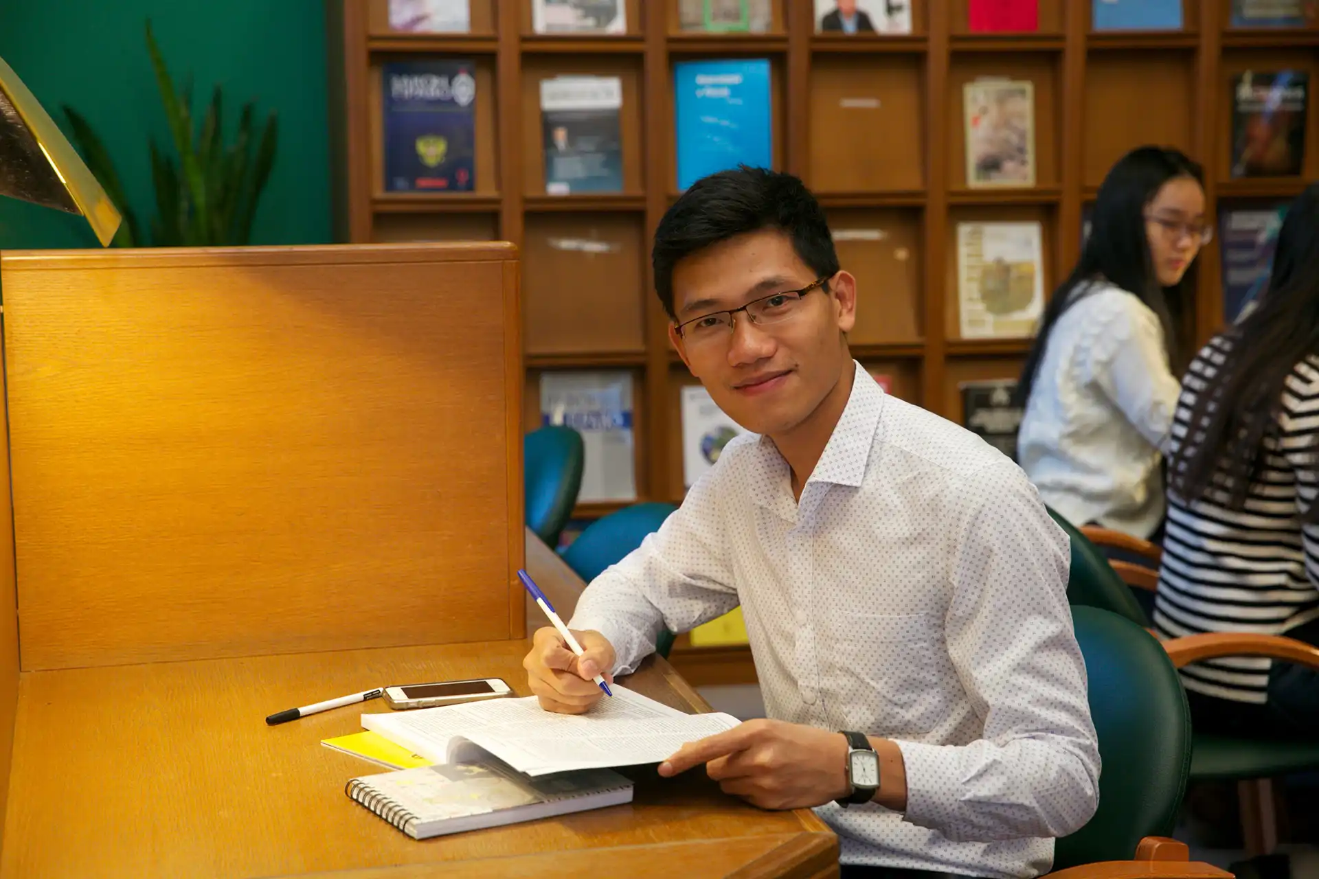 thac si dinh le hong giang dai hoc kinh te cao cap hse 1