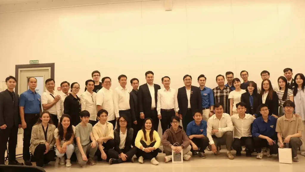Du học sinh Saint giao lưu với Thành đoàn TP.HCM 1 du hoc sinh saint giao luu voi thanh doan tp hcm