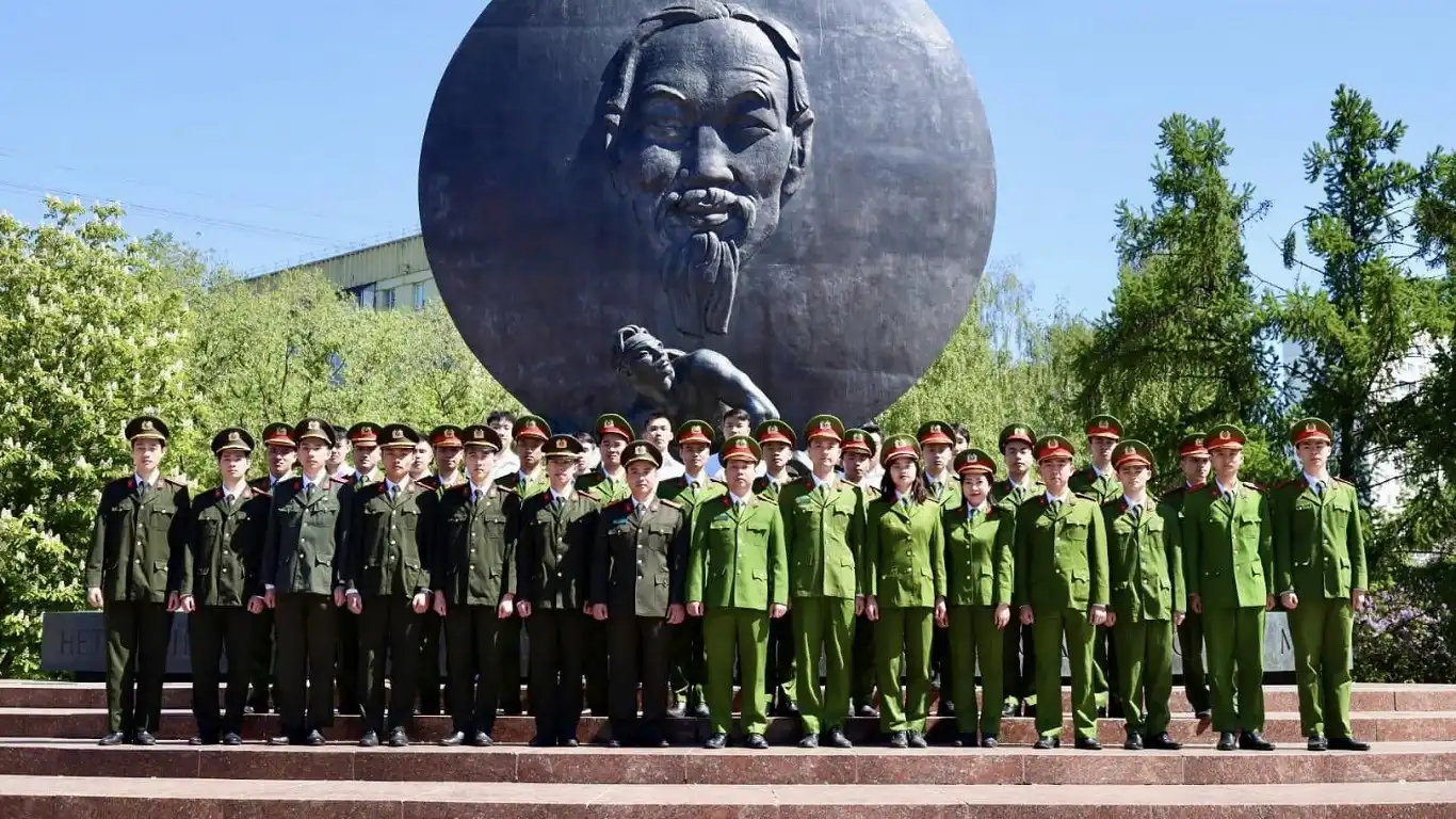 lien chi doan cong an nhan dan to chuc ky niem 134 nam ngay sinh bac ho