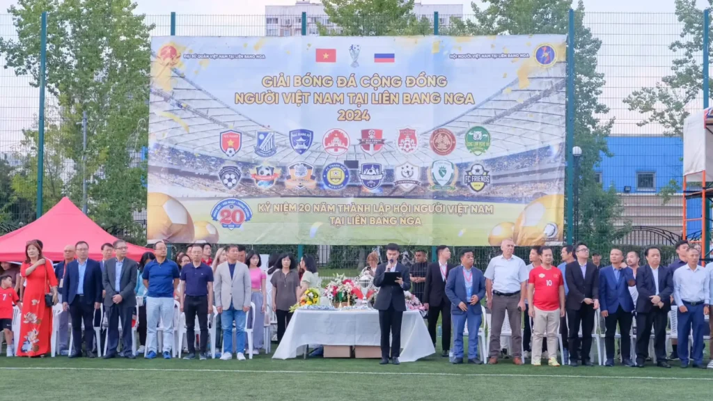 Bế mạc Giải bóng đá Cộng đồng người Việt ở Liên bang Nga 2024 1 be mac giai bong da cong dong nguoi viet o lien bang nga 2024