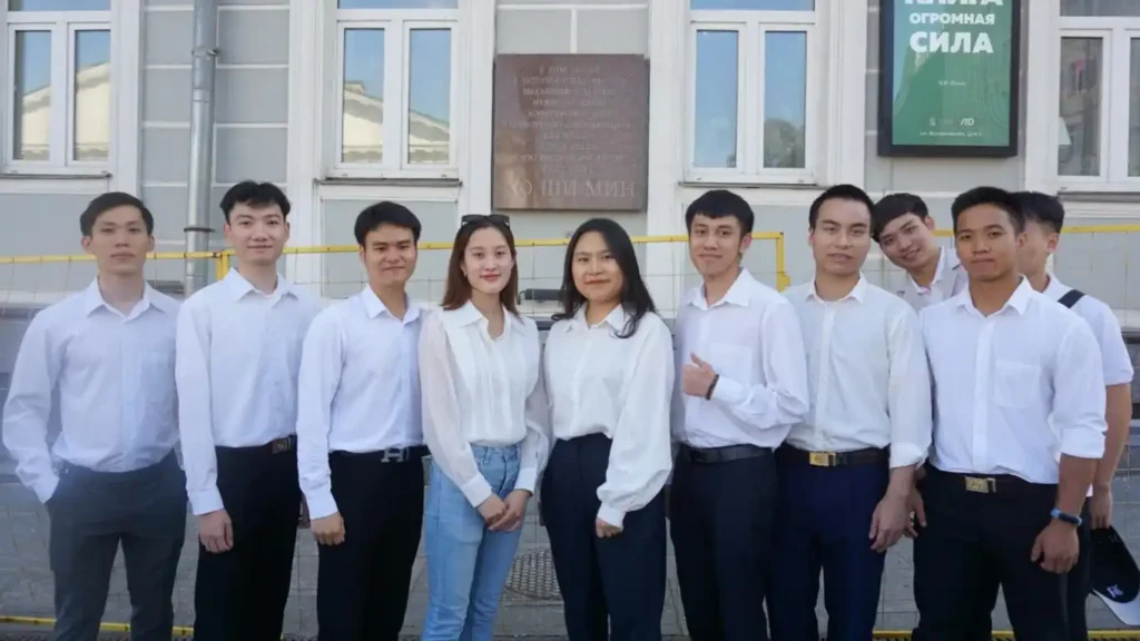 sinh vien cand tai moskva ky niem 79 nam ngay cach mang thang tam